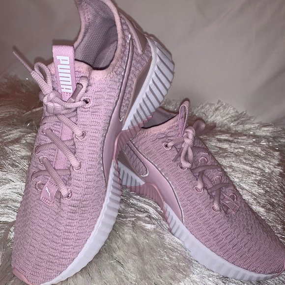 PUMA shoes - Picture 1 of 4